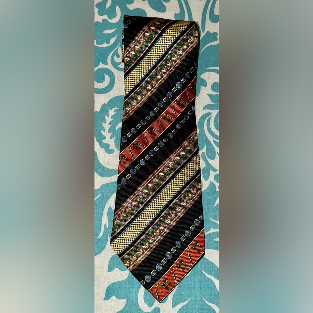 Annabella Patterned Tie